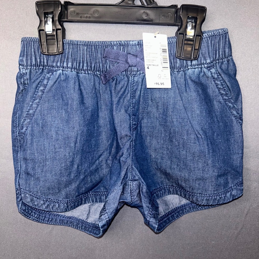 The Childrens Place Girls Miley Wash Blue Chambray Denim Shorts Size 4 NWT‎